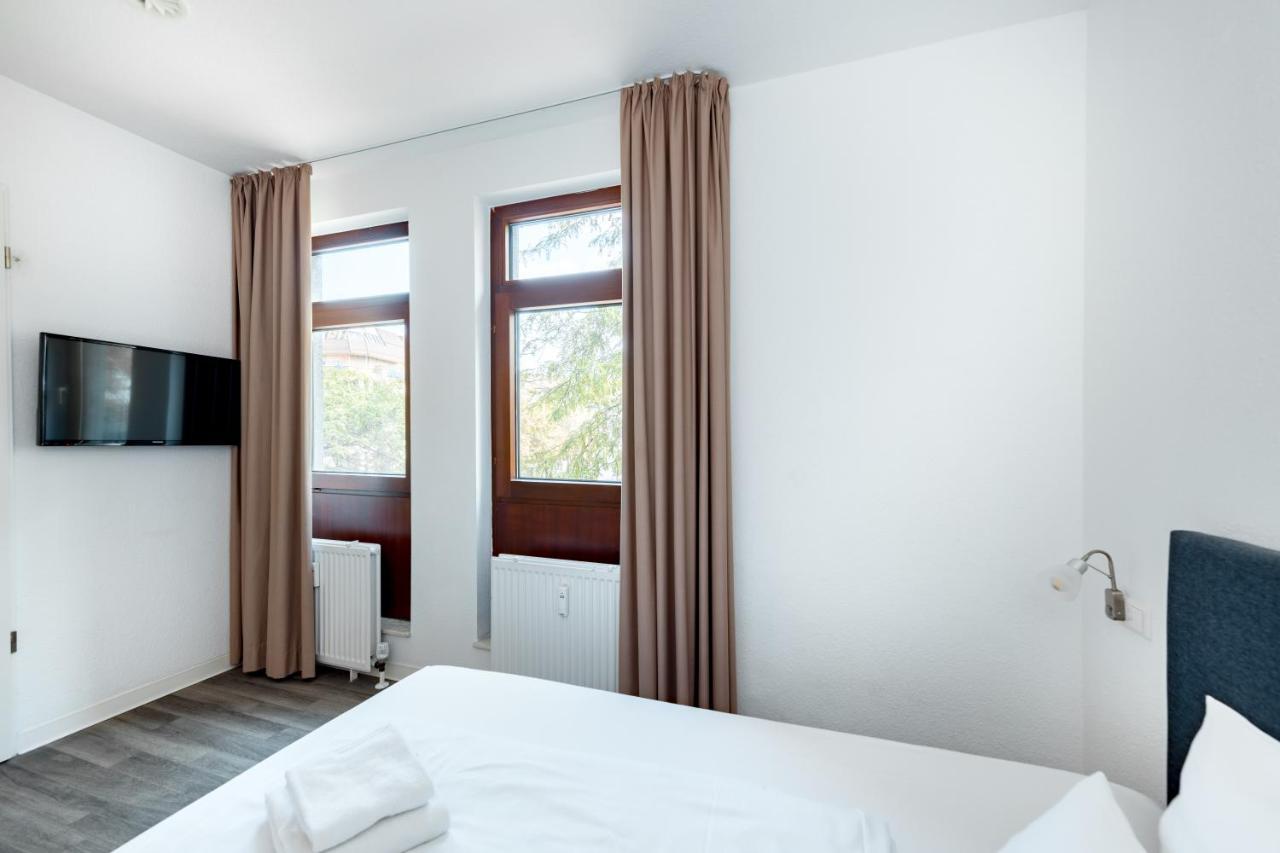 Hotel Garni Am Olgaeck Штутгарт Экстерьер фото