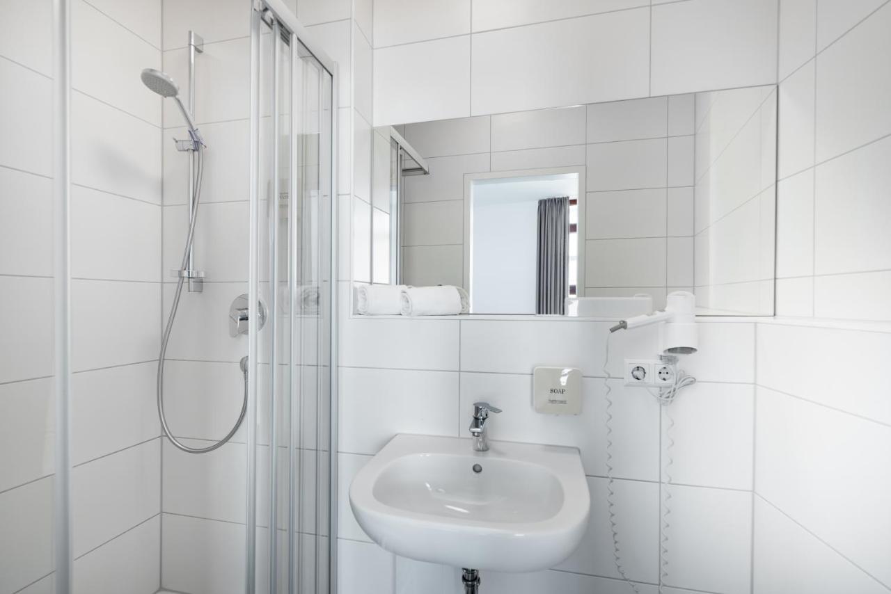 Hotel Garni Am Olgaeck Штутгарт Экстерьер фото